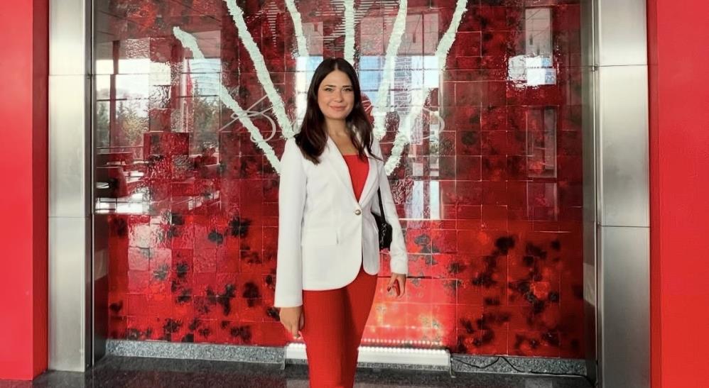 Bursa'da Meclis Üyesini Sıkıştırdı! Aracını Yumrukladı, O Anlar Kamerada (2)