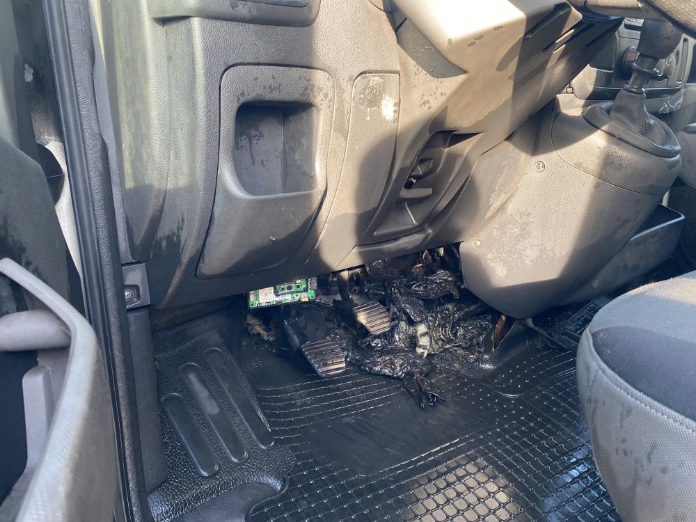 Bursa’da Seyir Halindeki Minibüs Alev Topuna Döndü! (4)