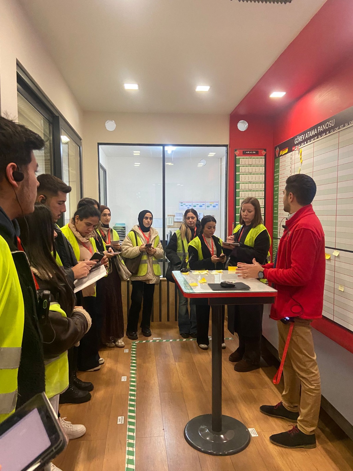 Çilek, Geleceğin Mühendislerini Üretim Sahasında Ağırladı (3)