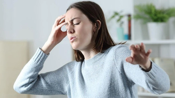 Durduk Yere Baş Dönmesi Neden Olur Masum Bir Sebep Mi, Ciddi Bir Uyarı Mı (2)