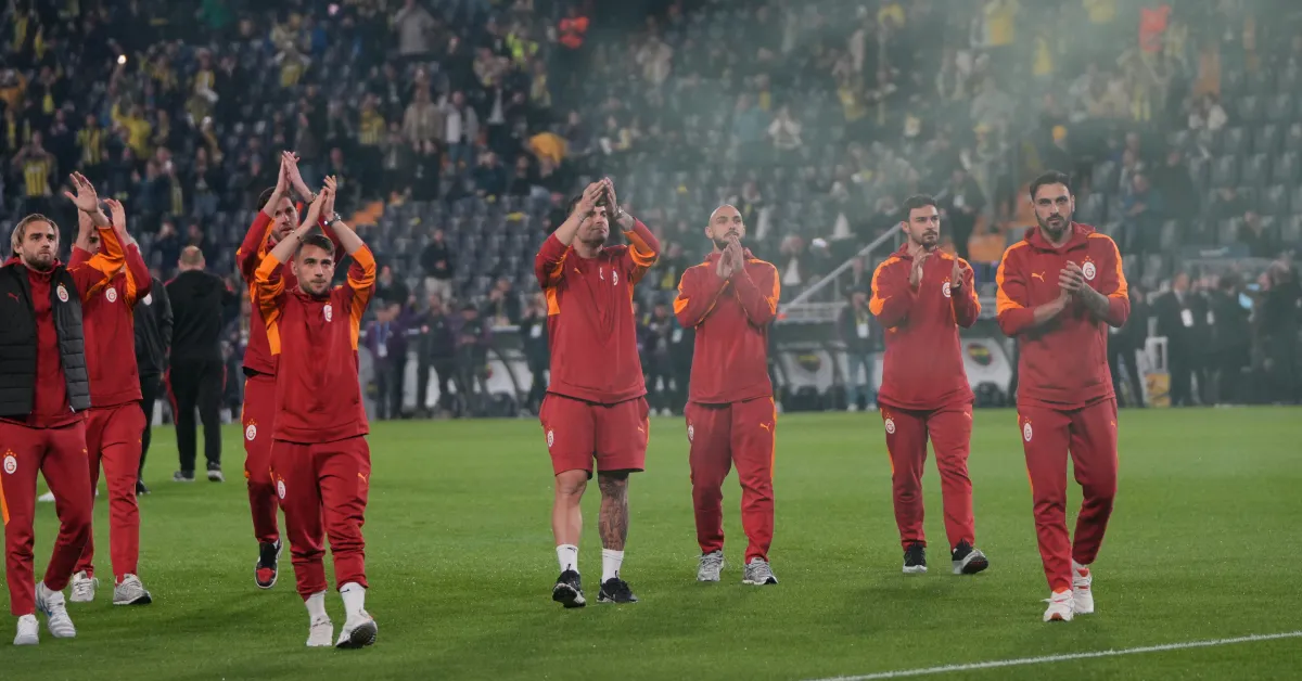 F E N E R B A H C E G A L A T A S A R A Y M A C I N D A N N O T L A R 1042544 309373 Gencgazete