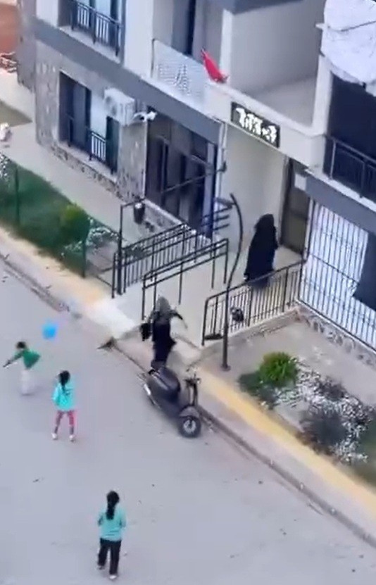 Gaziantep'te Hademe 6 Yaşındaki Öğrenciyi Bıçakladı (1)-1