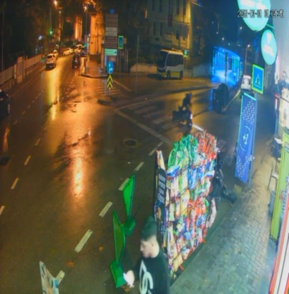 Genç Sürücü Ağır Yaralandı (1)