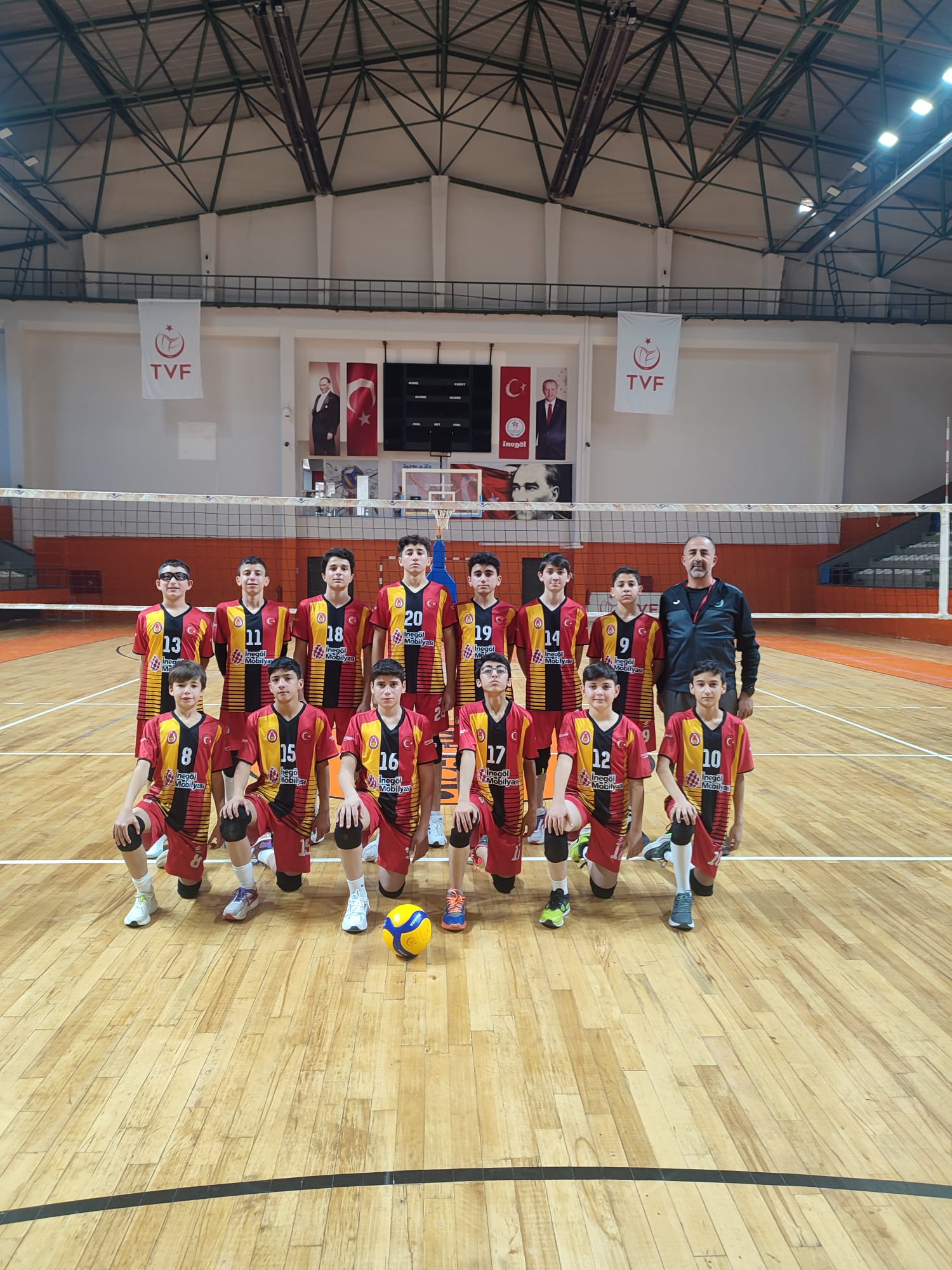 Gop İmam Hatip'ten Büyük Başarı! Takımı Türkiye Şampiyonası Yolunda (1)