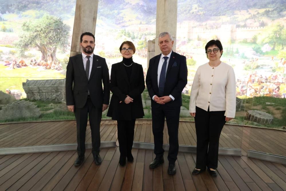 Gürcü Bakan Bursa’ya Hayran Kaldı! (1)