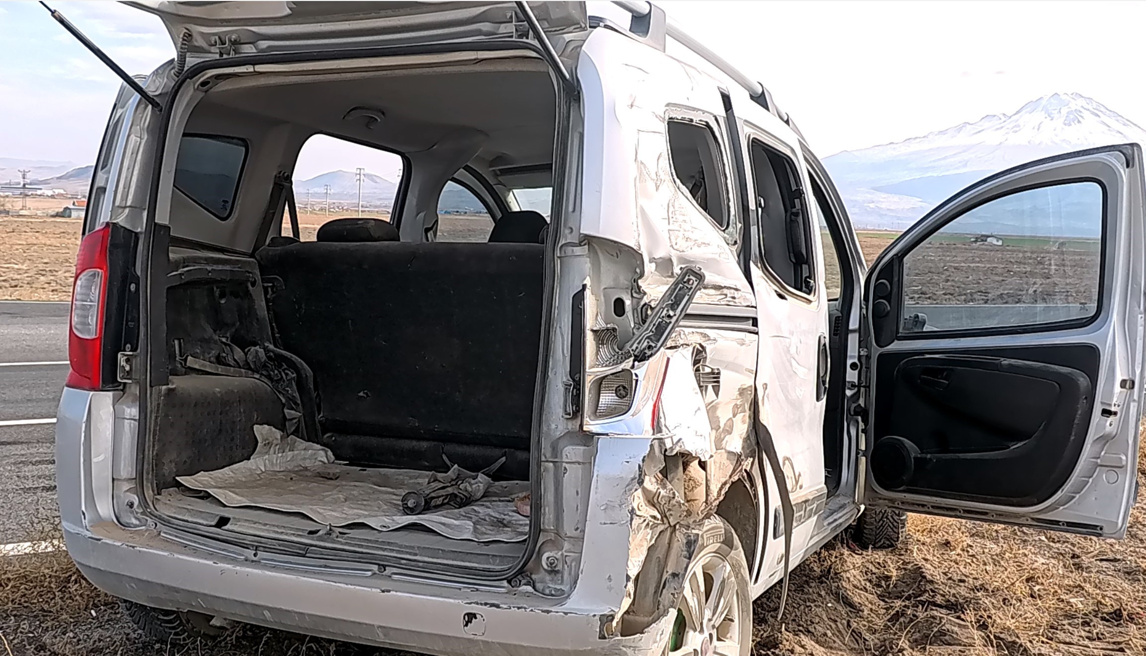 Hastaneden Dönen Karı Koca Kaza Yapıp Hastanelik Oldu (3)