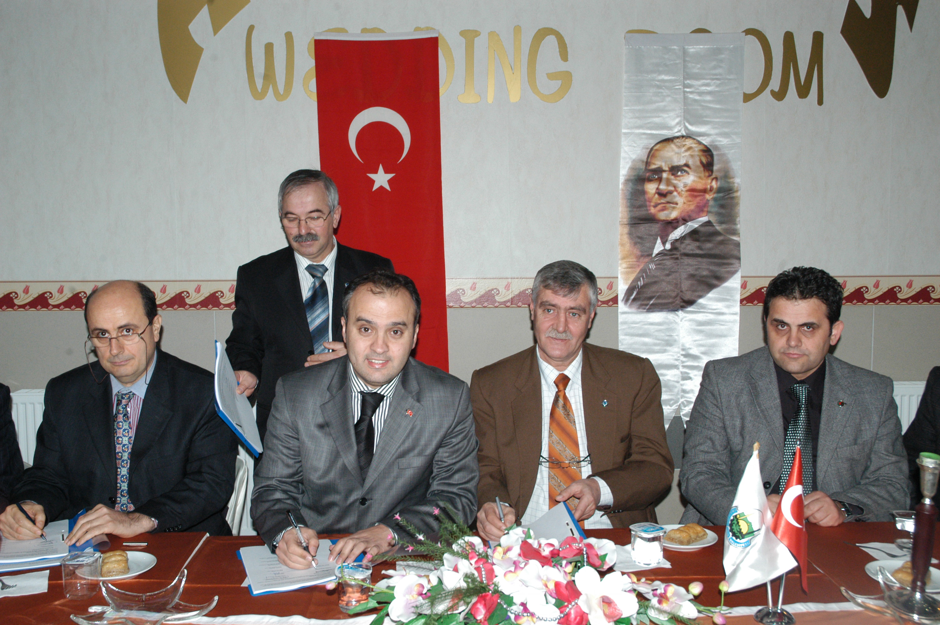 İnegöl Belediyesi Ile Hizmet İş Sendikası Arşi̇v Haber 2008 Gençgazete (1)