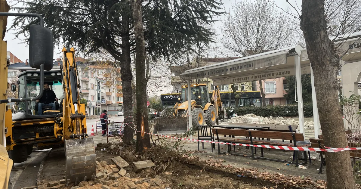 İnegöl Fatih Camii’nin Şadırvanı Ve Duvarları Yıkıldı! (13)