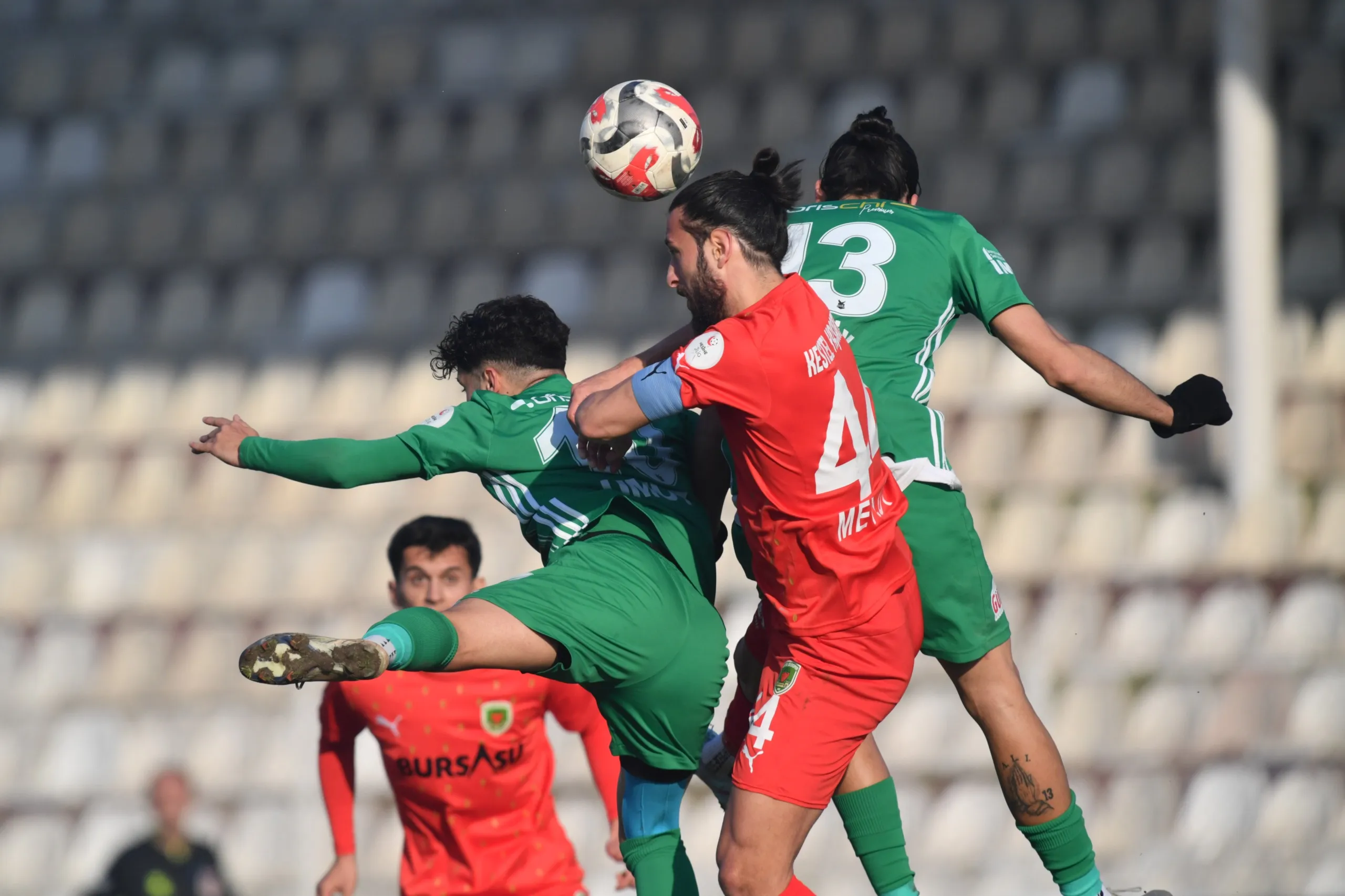 İnegöl Kafkasspor İlk Yarıyı Önde Kapattı (3)