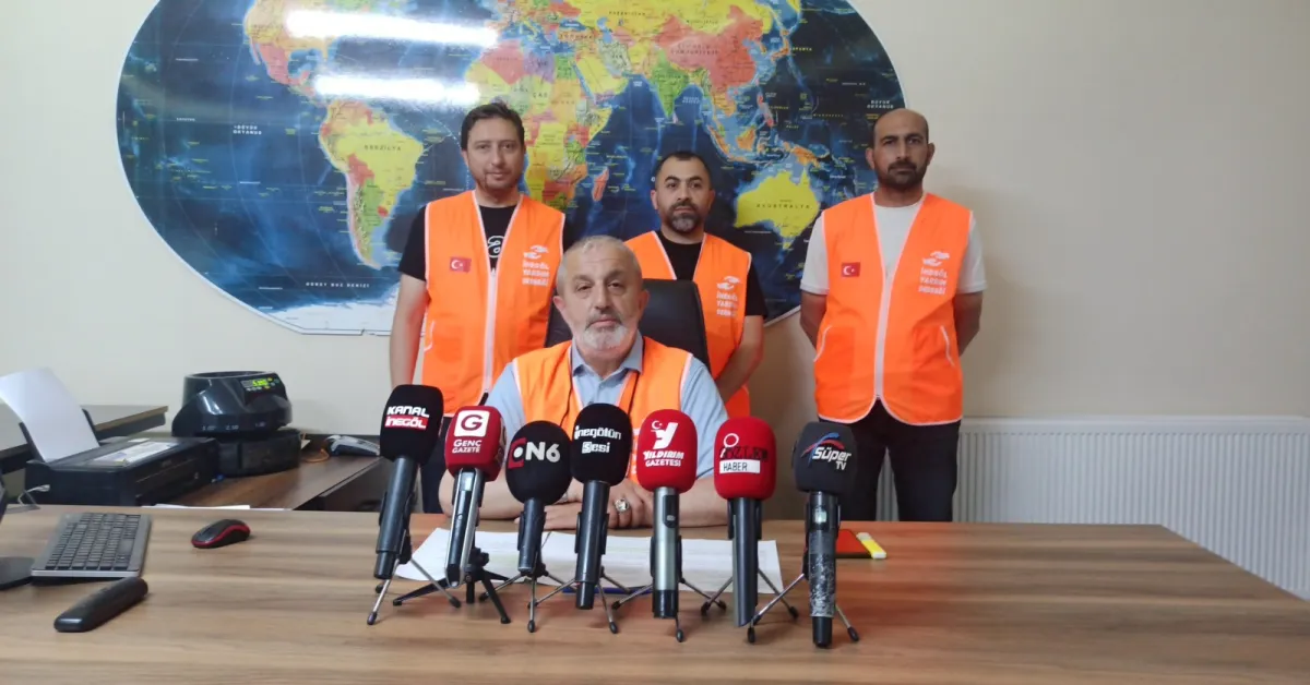 İnegöl Yardım Derneği’nden 750 Çocuğa Kışlık Destek (1)