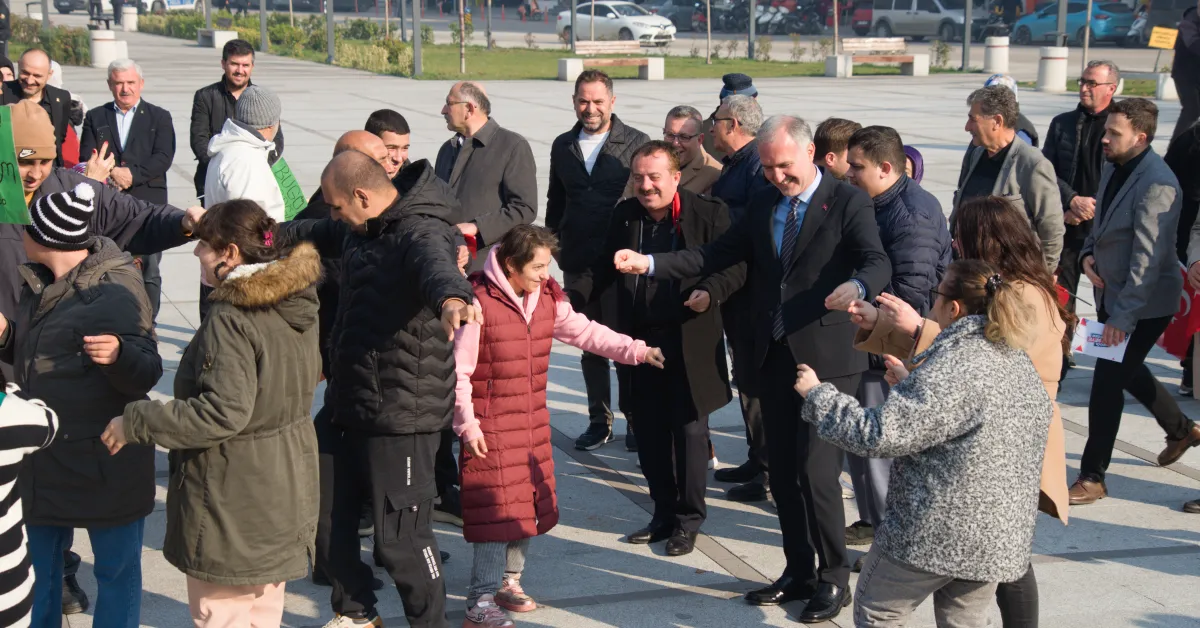 İnegöl’de 3 Aralık Engelliler Günü’nde Farkındalık Yürüyüşü (7)