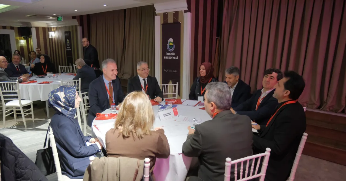 İnegöl’de Aile Çalıştayı Düzenlendi 7 Başlık Masada (5)