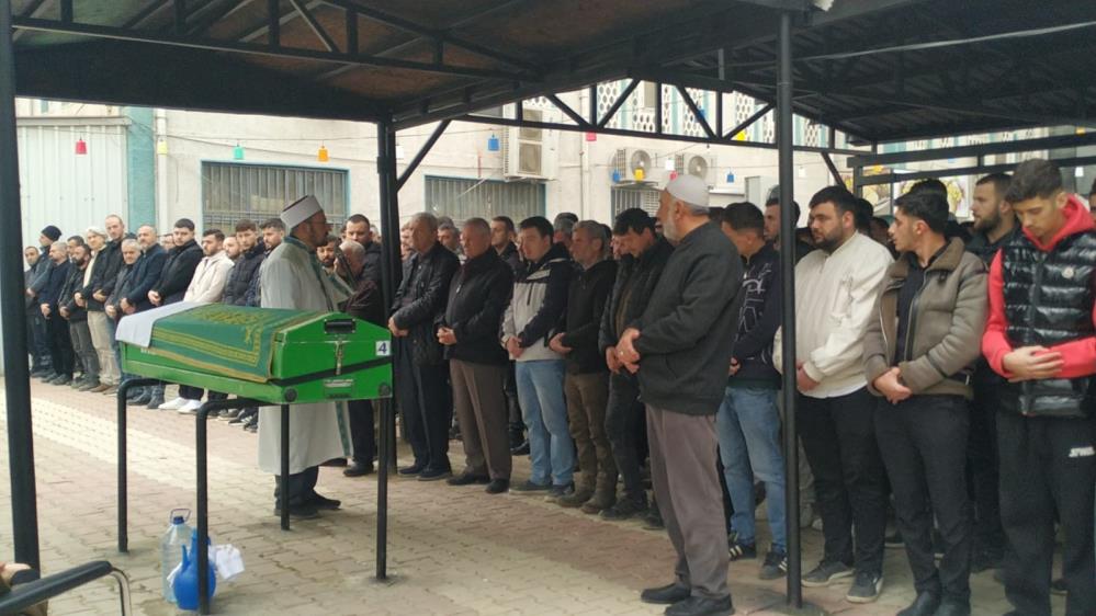 İnegöl’de Motosiklet Kazasında Hayatını Kaybeden Genç Son Yolculuğuna Uğurlandı! (1)