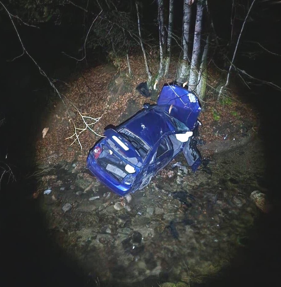 İnegöl'de Otomobil Uçuruma Yuvarlandı!