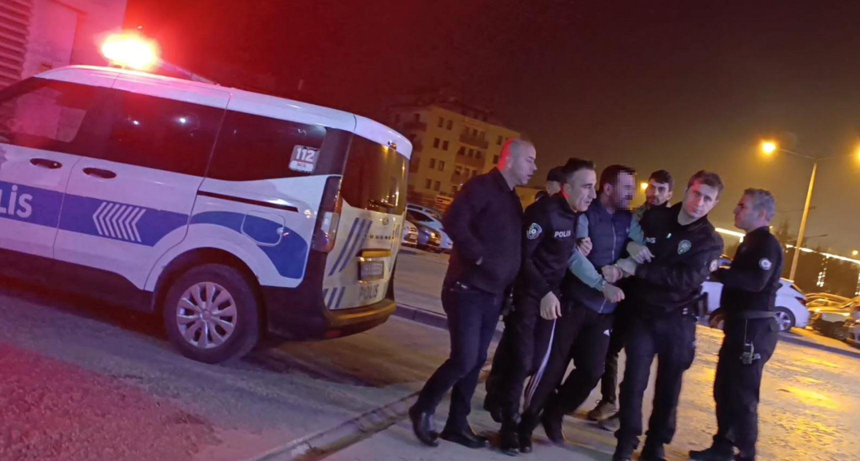 İnegöl’de Taksi Şoförüne Kabzalı Saldırı! (4)