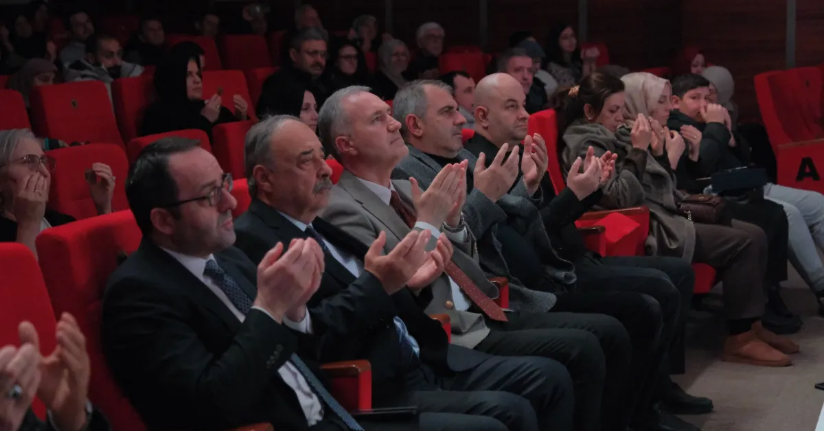 İnegöl’de Tasavvuf Rüzgarı Üç Aylar Konseri Gönülleri Mest Etti (9) Gencgazete