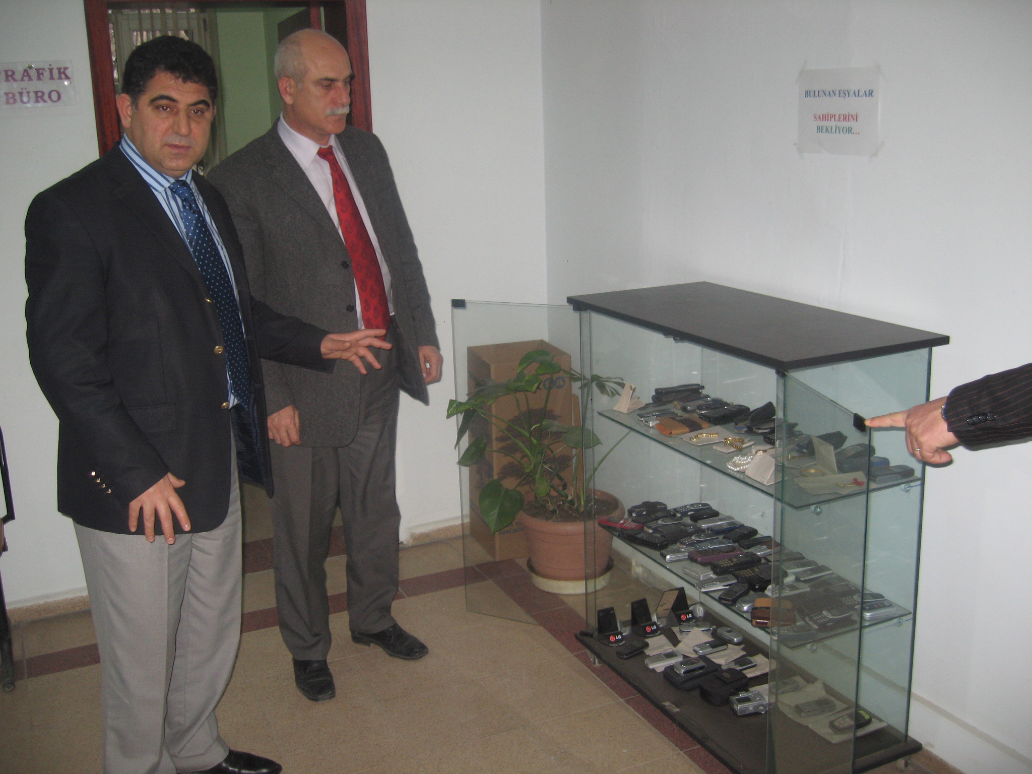 Kayıp Eşyalar İnegöl Belediyesi’nde Arsiv Haber 2008 Gencgazete (3)