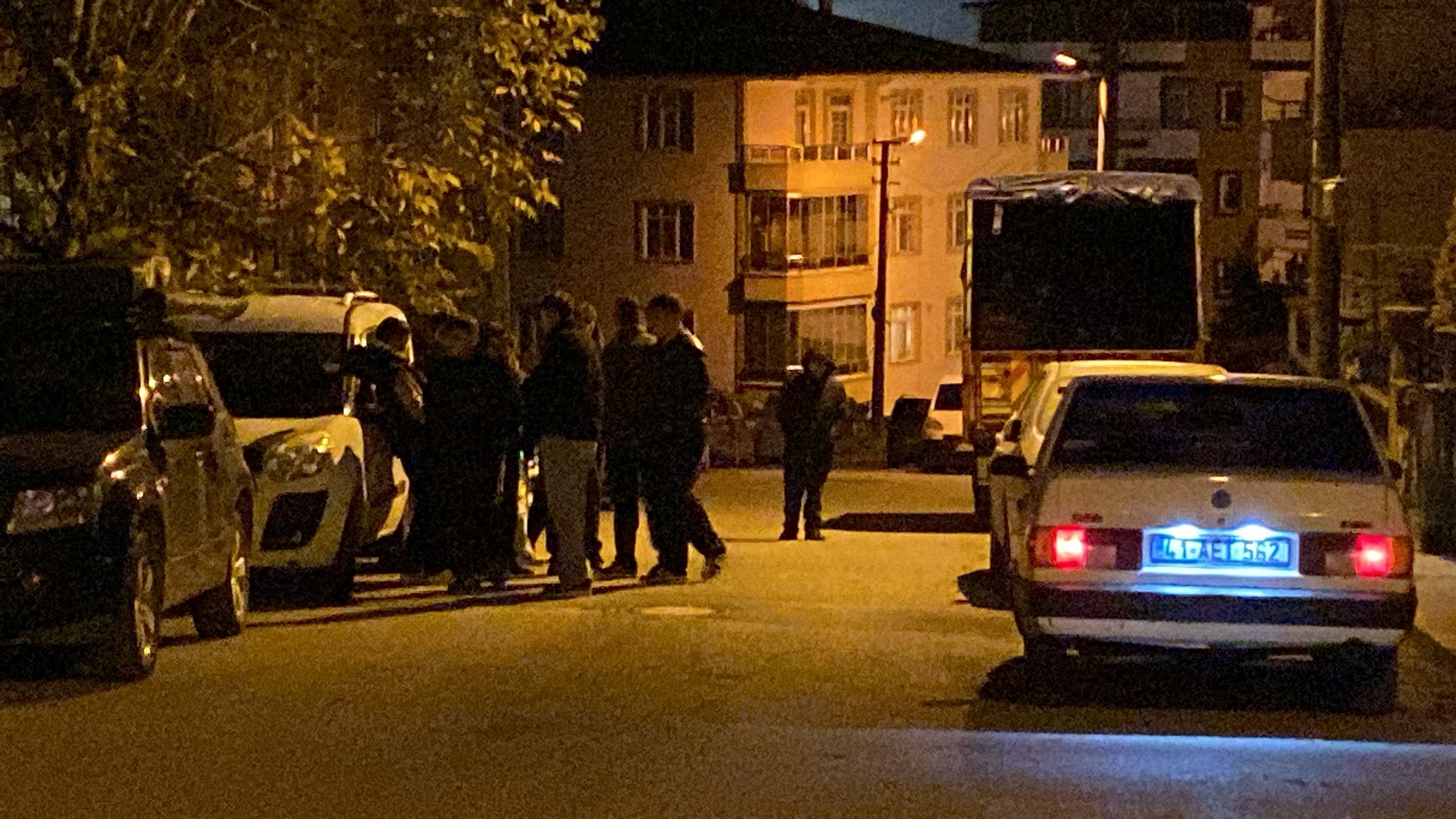 Kocaeli’nin Körfez Ilçesinde 16 Yaşındaki Genç Kız, Evde Başından Vurulmuş Halde Bulundu; Olayla Ilgili Geniş Çaplı Soruşturma Başlatıldı (2)