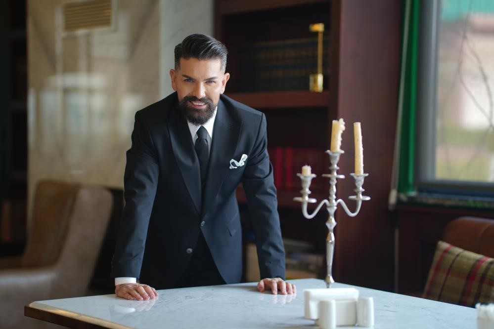 Mehmet Çevik, Gelin Evi Programında Bursalı Ailenin 6 Aylık Kirasını Üstlendi! (4)