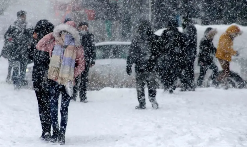 Meteoroloji Uyardı! 23 İlde Lapa Lapa Kar Yağacak (2)