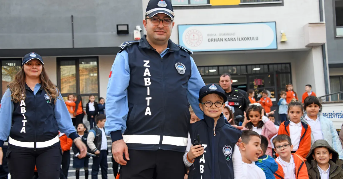 Osmangazi’de Miniklere Zabıta Görevleri Uygulamalı Anlatıldı (2)