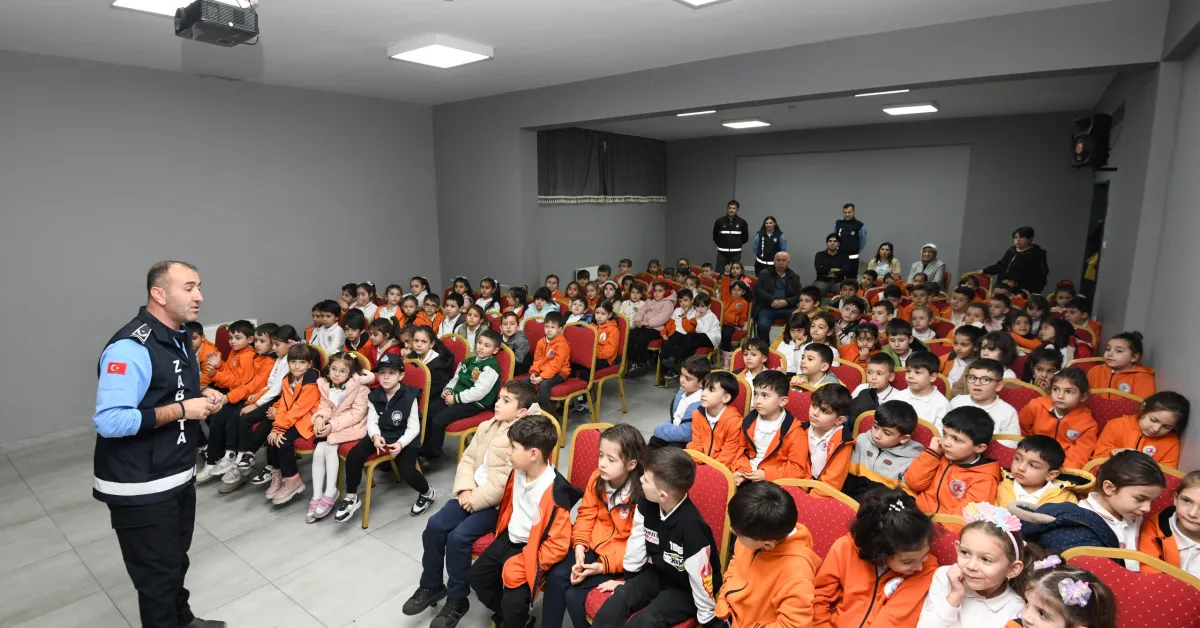 Osmangazi’de Miniklere Zabıta Görevleri Uygulamalı Anlatıldı (3)