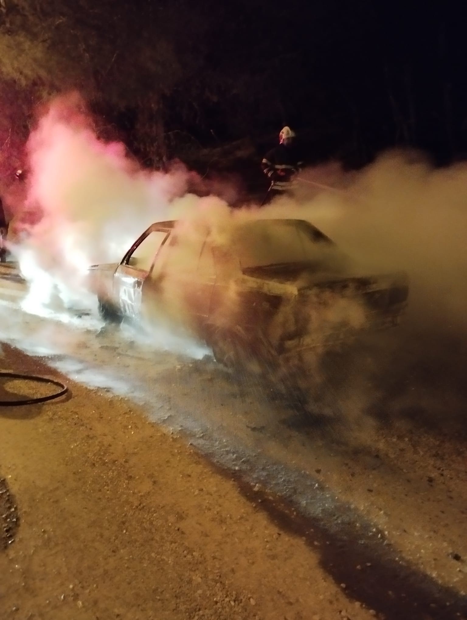 Otomobil Patladı, Feci Şekilde Can Verdi (2)