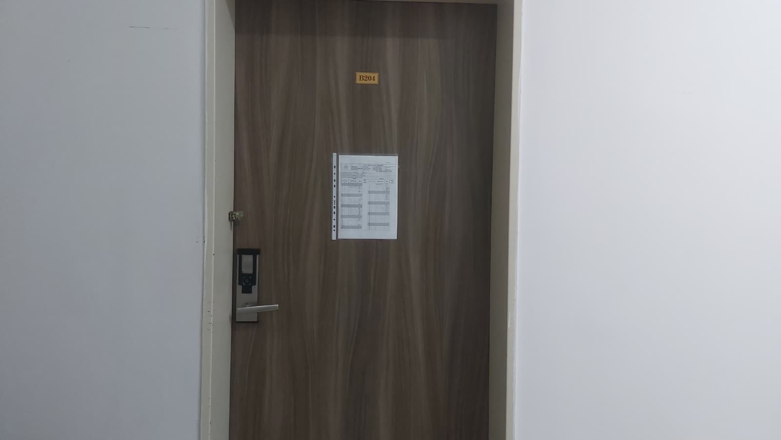 Sakarya'nın Serdivan Ilçesinde, Öğrenci Yurdunda Fenalaşan Üniversite Öğrencisi T.s., Hastaneye Kaldırılmasına Rağmen Yaşamını Yitirdi. Olayla Ilgili Soruşturma Başlatıldı (2)