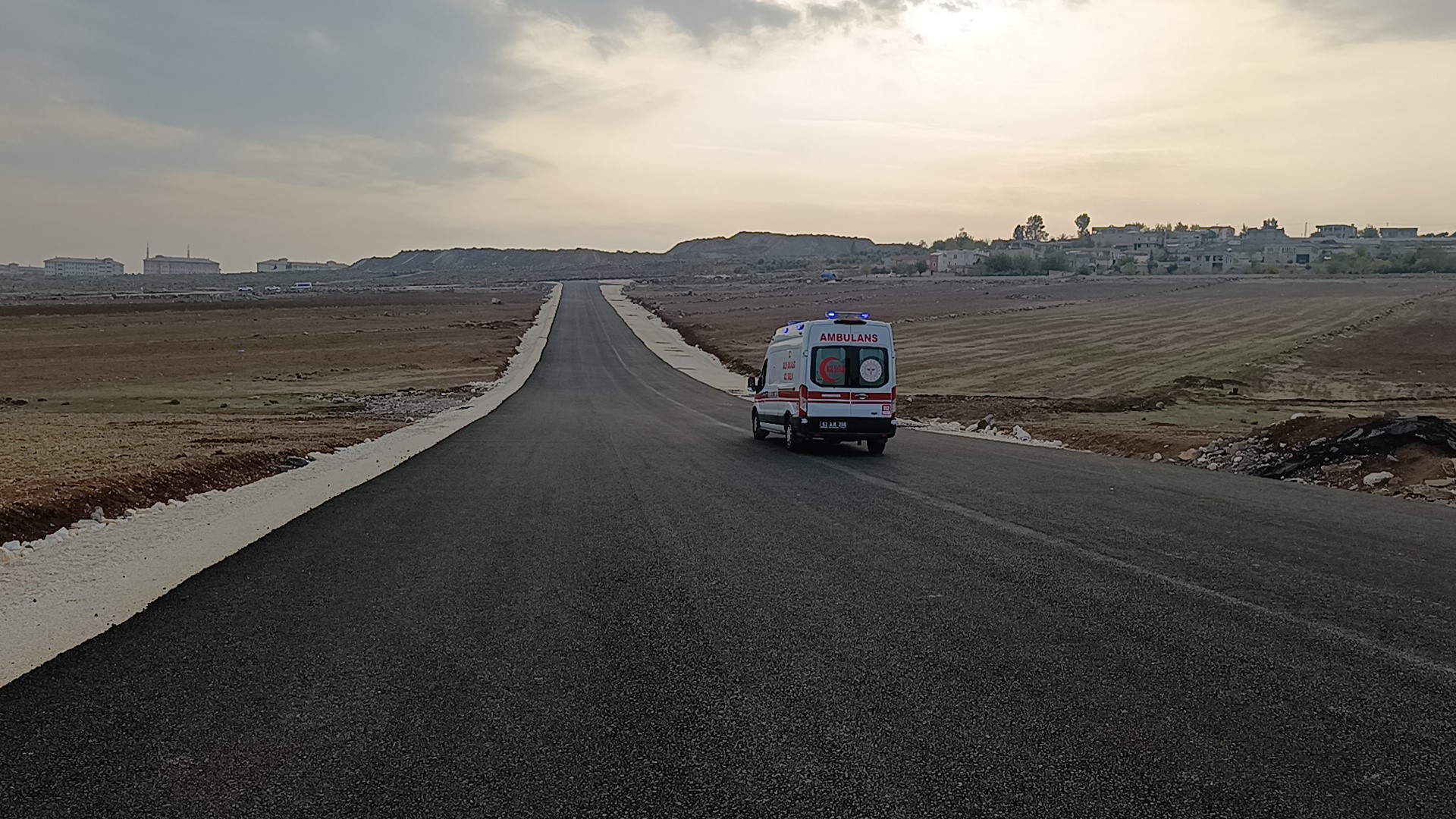 Şanlıurfa'da Gıda Zehirlenmesi Şüphesiyle 25 Öğrenci Hastanelik Oldu (6)