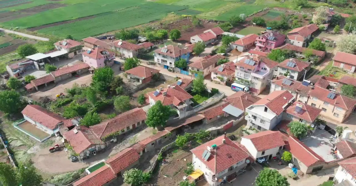 Şehitler Mahallesi’nde Tarım Vasıflı Büyük Arazi Satışta