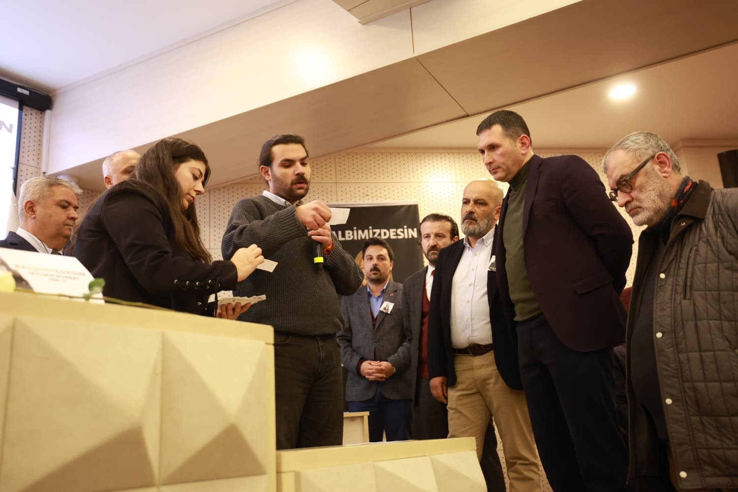 Şehzadeler'in Yeni Başkanı Hakan Şimşek Oldu (1)