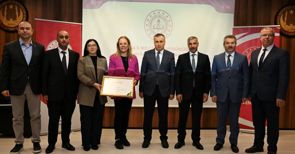 Sıfır Atık Yarışmasında Bursa Birincisi Olan İnegöl İlkokulu’na Çevre Beratı (2)