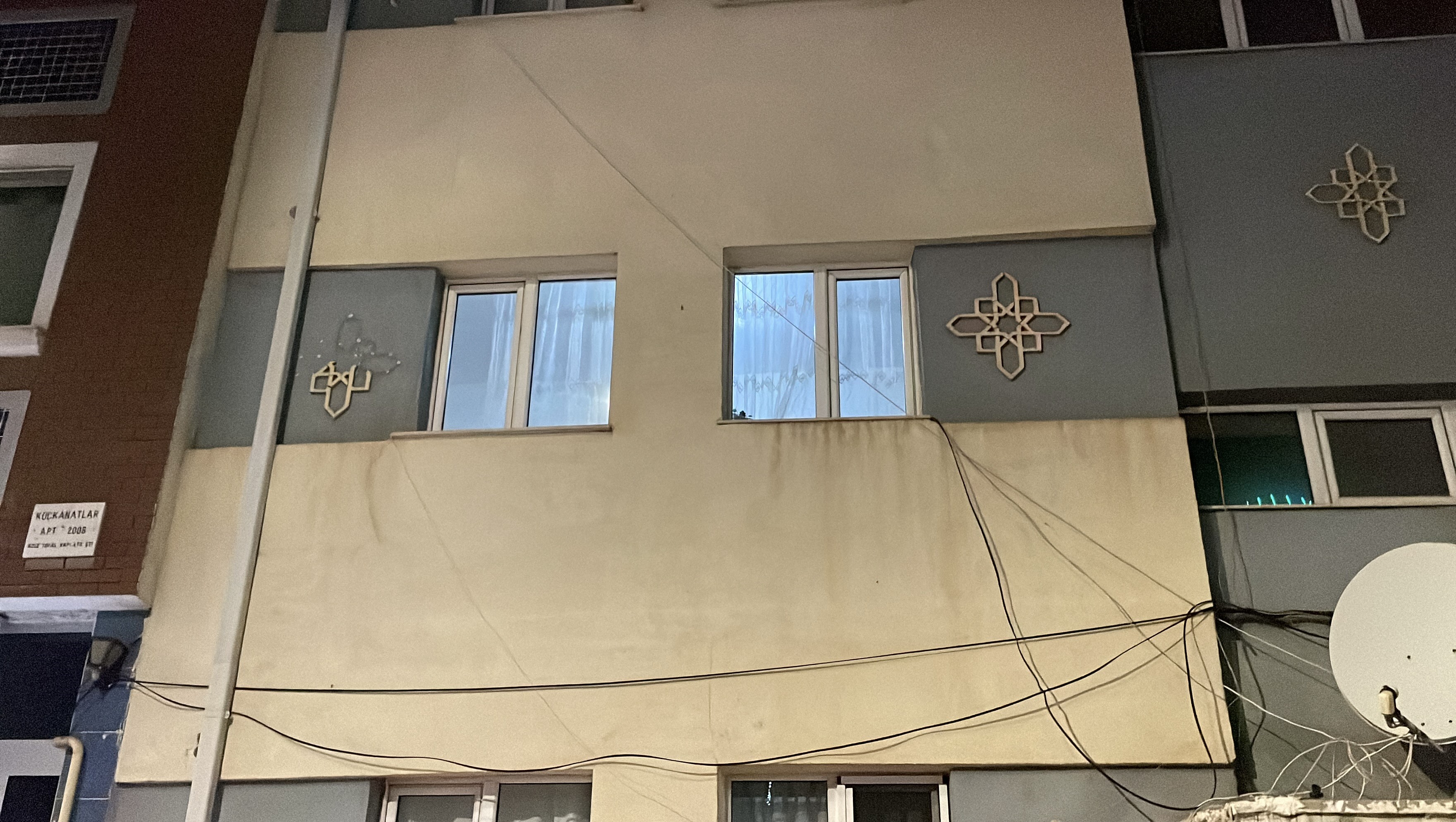 Sivas’ta Kardeşi Tarafından Bıçaklanan Gökhan Doğruyol, Kaldırıldığı Hastanede Hayatını Kaybetti. Şüpheli C.d. Polis Ekiplerince Yakalanarak Gözaltına Alındı. Olayla Ilgili Inceleme Sürüyor (1)