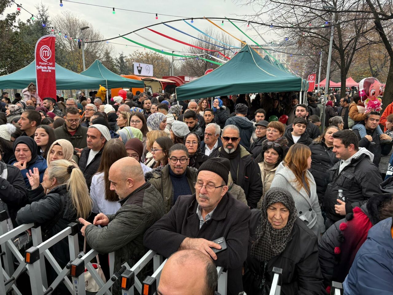 Somer Şef Bursa’da Tavuk Çağrısı Yaptı! Tavuk Bir Günah Keçisi Olmamalı (3)