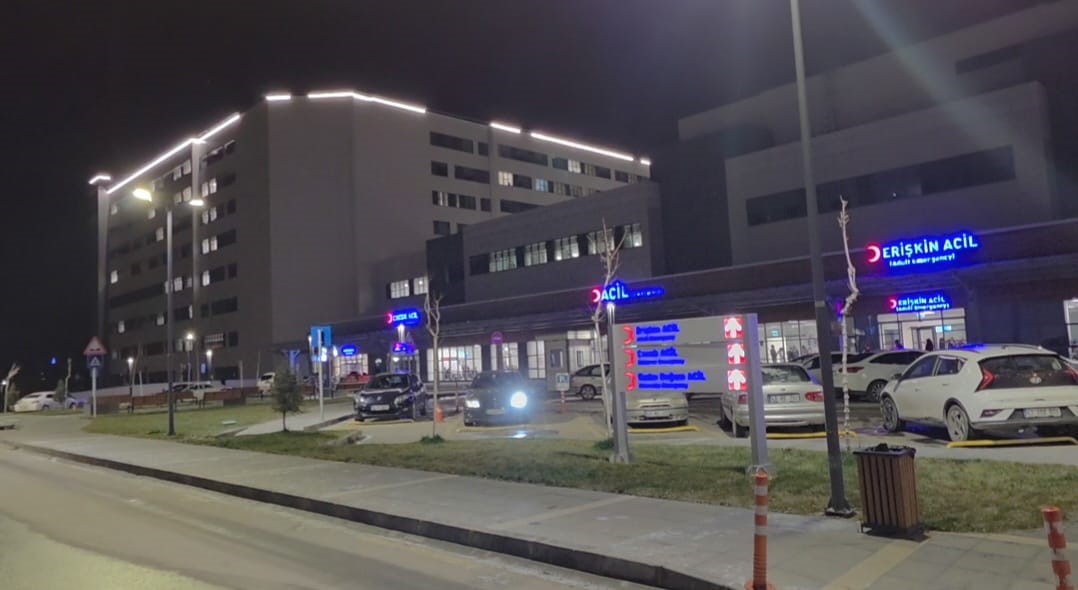 Tartıştığı Arkadaşını Bıçaklayarak Öldürdü (1)