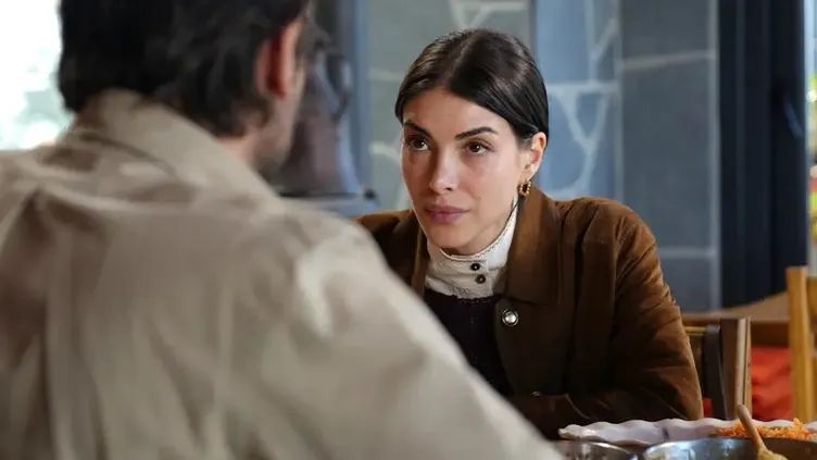 Taşacak Bu Deniz 8. Bölüm Izle! “Esme Ve Eleni’nin Yürek Burkan Konuşması” (5)