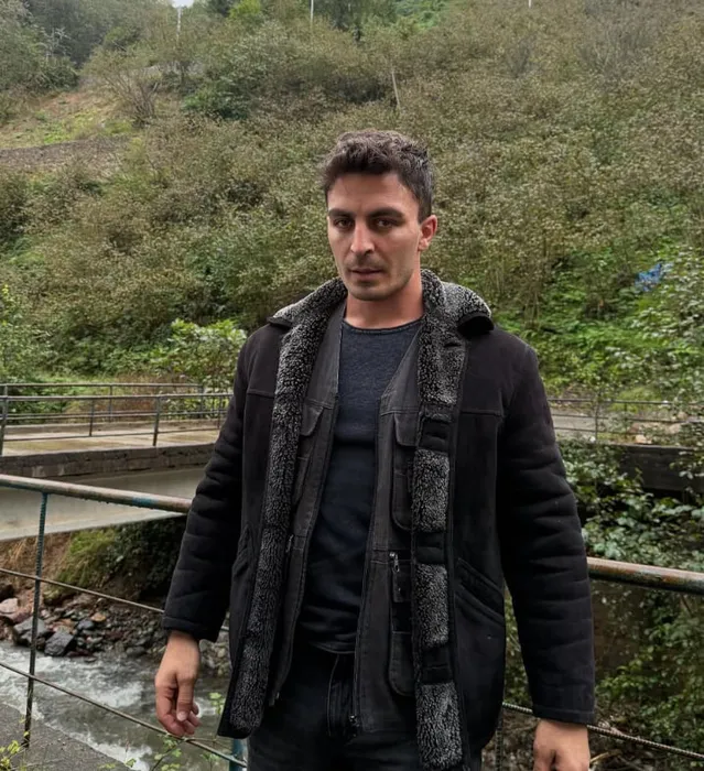 Taşacak Bu Deniz Çakır Kimdir Fester Abdü Kimdir, Kaç Yaşında Hangi Film Ve Dizilerde Rol Aldı (1)