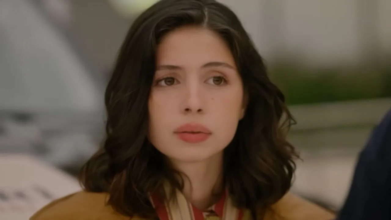 Taşacak Bu Deniz Fadime Kimdir Zeynep Atılgan Kimdir, Kaç Yaşında Hangi Film Ve Dizilerde Rol Aldı (2)