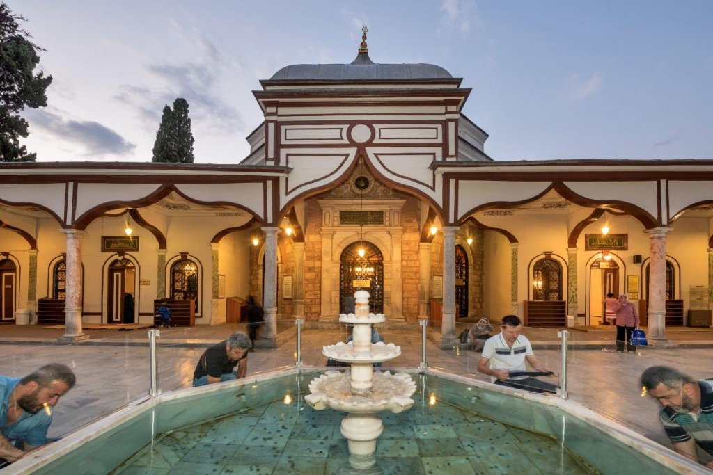 Türbeleri Ziyaret Edilen Bursa Evliyaları Gençgazete (1)-2