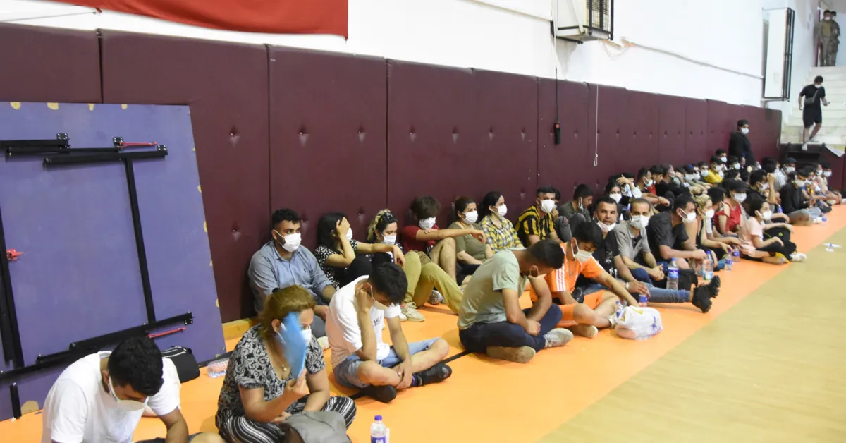 Türkiye'de Düzensiz Göçle Mücadele 2025'Te 152 Bin Kişi Yakalandı (3)