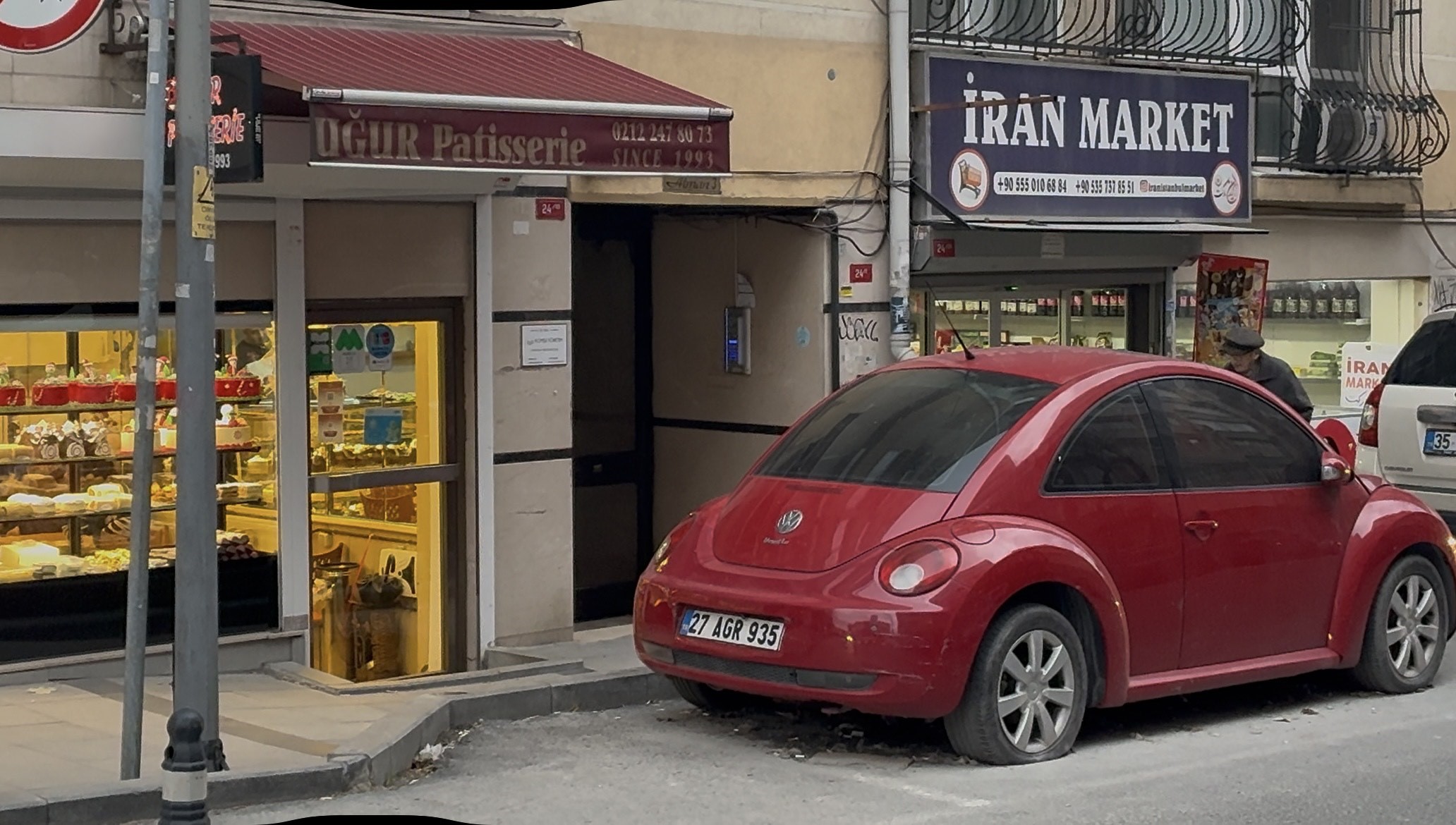 Yönetmen Seren Yüce, Evinde Silahlı Saldırıya Uğradı (2)