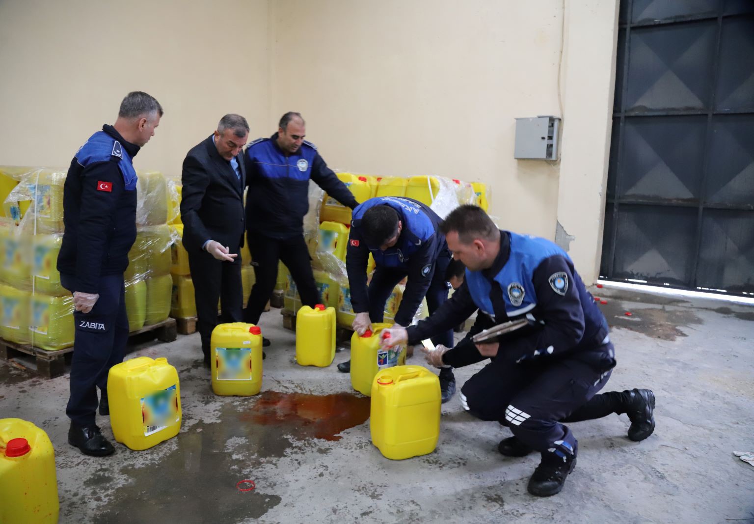 Yurt Dışına Yağ Diye Su Göndereceklerdi (4)