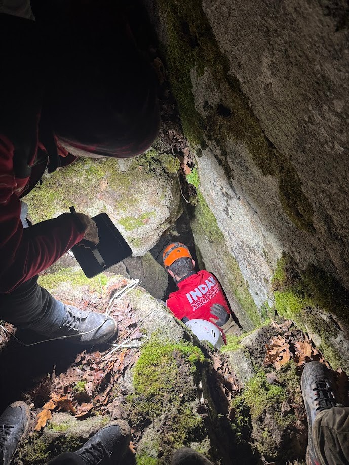 2 Av Köpeği Sağ Salim Çıkarıldı (2)