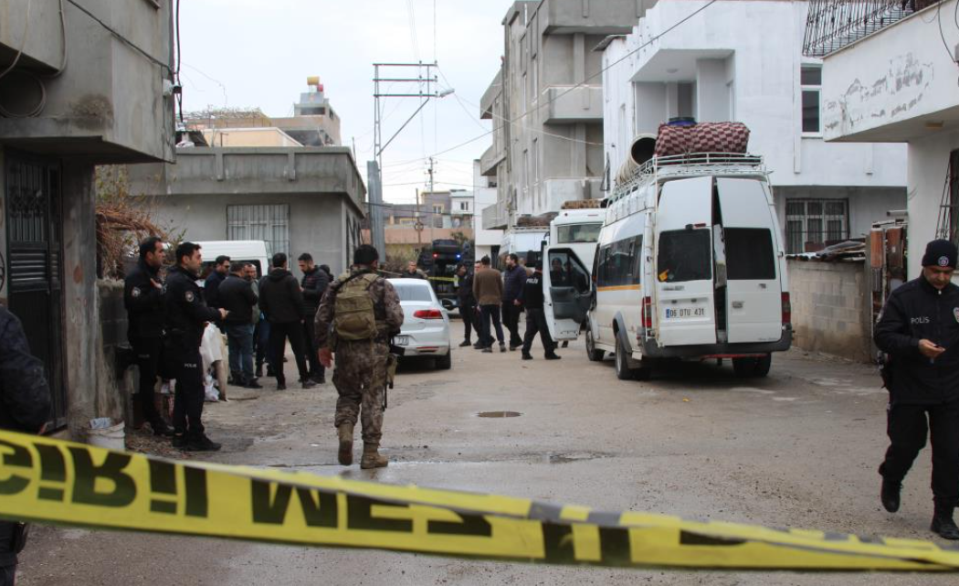 Adana’da Taşlı, Sopalı, Silahlı Kavga (3)