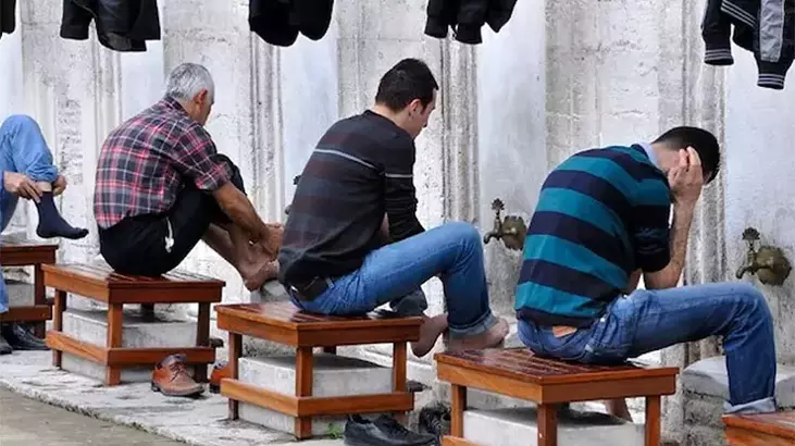 Adım Adım Abdest Alma Rehberi Gençgazete (4)-1