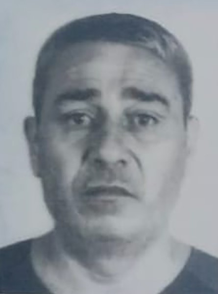 Antalya'da Evinde Karnından Vurulmuş Halde Ölü Bulundu (5)