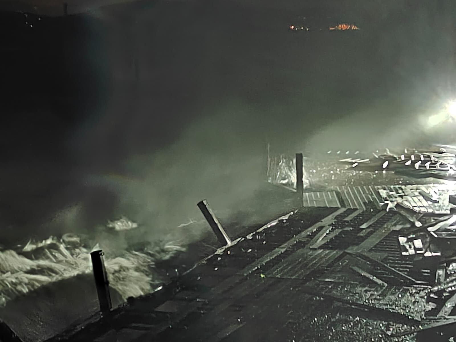 Aydın’ın Kuşadası Ilçesinde Iskelede Çalışan 3 Işçi Fırtına Nedeniyle Denize Düştü. Olayda 1 Işçi Hayatını Kaybederken, 1’I Ağır 2 Kişi Yaralandı (2)