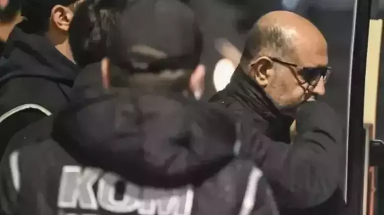 Aziz İhsan Aktaş Kimdir Aziz İhsan Aktaş Suç Örgütü Nedir Davada 200 Sanık Hakim Karşısında (1)