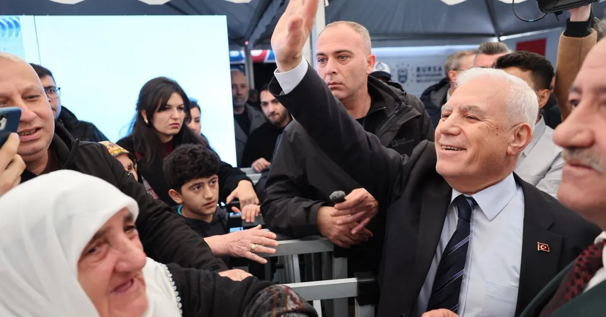 Başkan Bozbey’den Provokasyon Sonrası Net Mesaj Hizmet Aşkımızı Engelleyemezler (1)