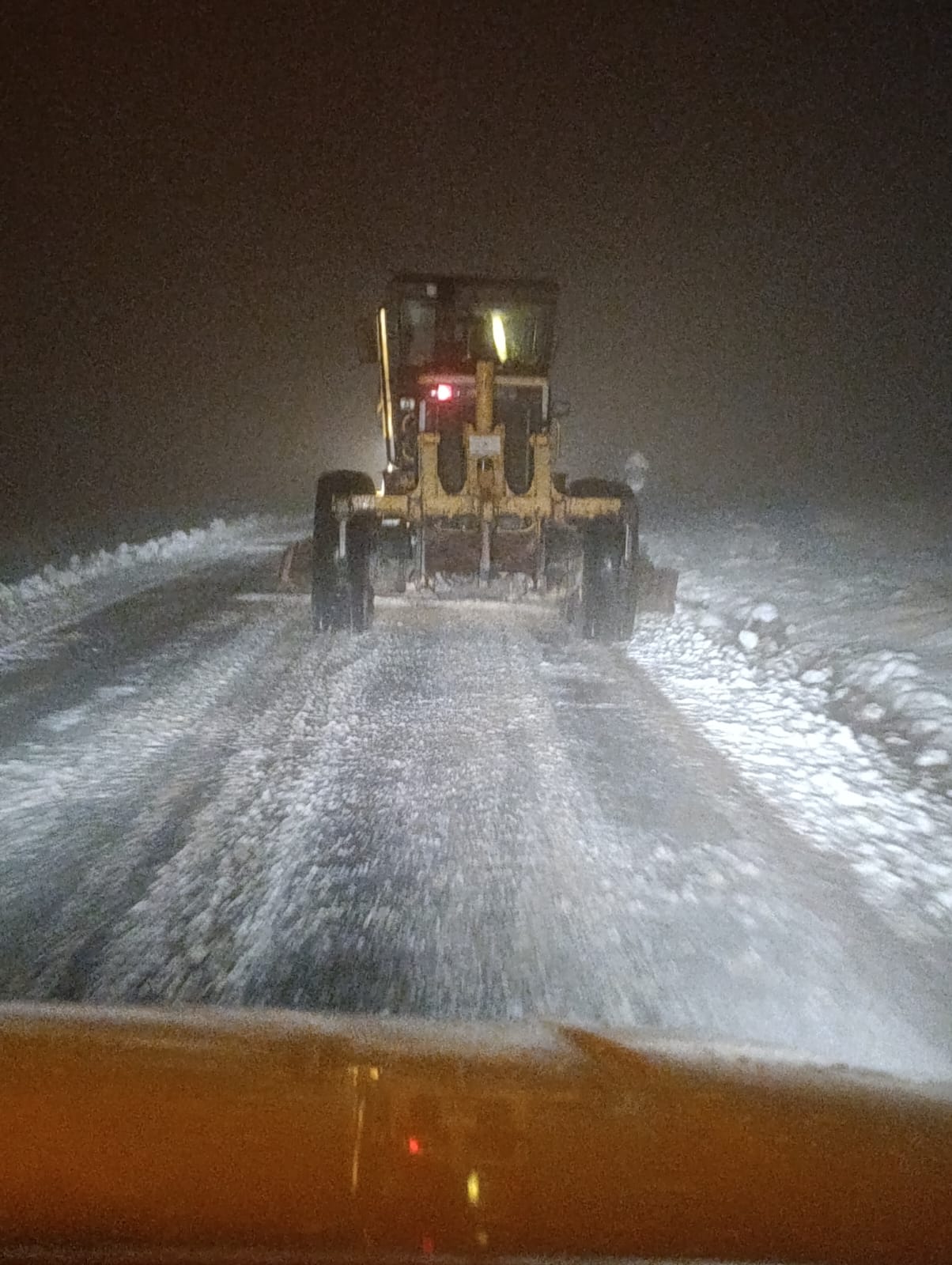 Bursa Büyükşehir’den Yoğun Kar Mesaisi! Tüm Yollar Açıldı-1